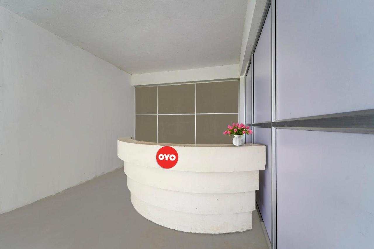 Super Hotel O J2 Service Appartment Ченнаи Экстерьер фото