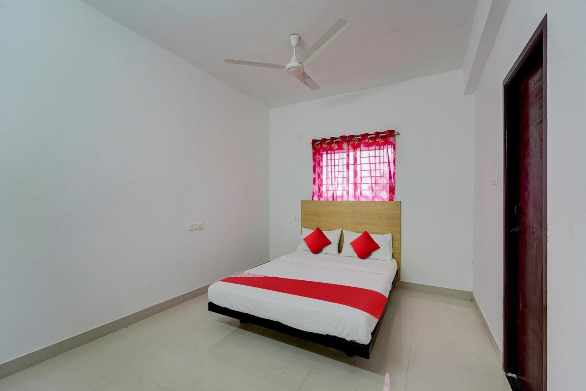 Super Hotel O J2 Service Appartment Ченнаи Экстерьер фото